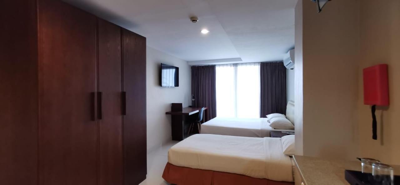 Legallery Suites Hotel Bandar Seri Begawan Exterior photo